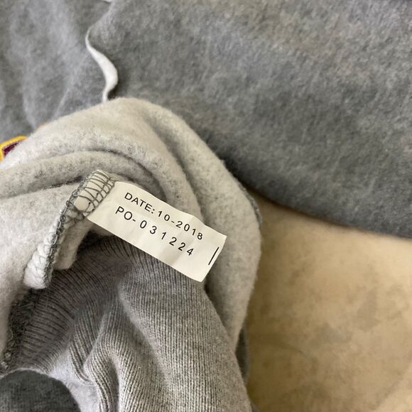 Harry Potter Gryffindor Fleece  Gray Sweatshirt Adult Small Universal Studios - Picture 11 of 11